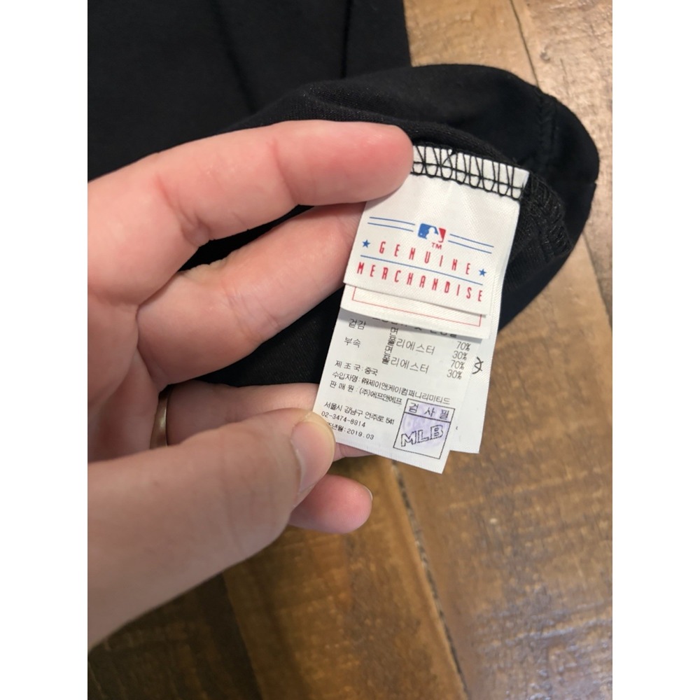 NY Yankees MLB Korea Lucky Pig Collection Shirt 2019 Year Of The Pig Sz Small - Picture 10 of 12